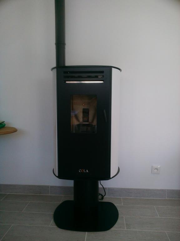 Samuel Fossey - Pole  granuls